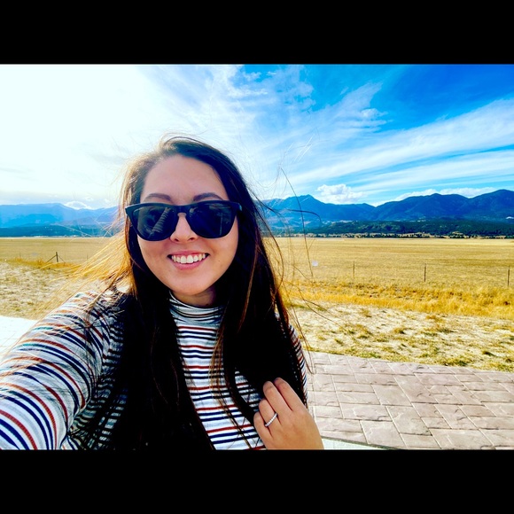 Meet your Posher, Marissa - Picture 1 of 1